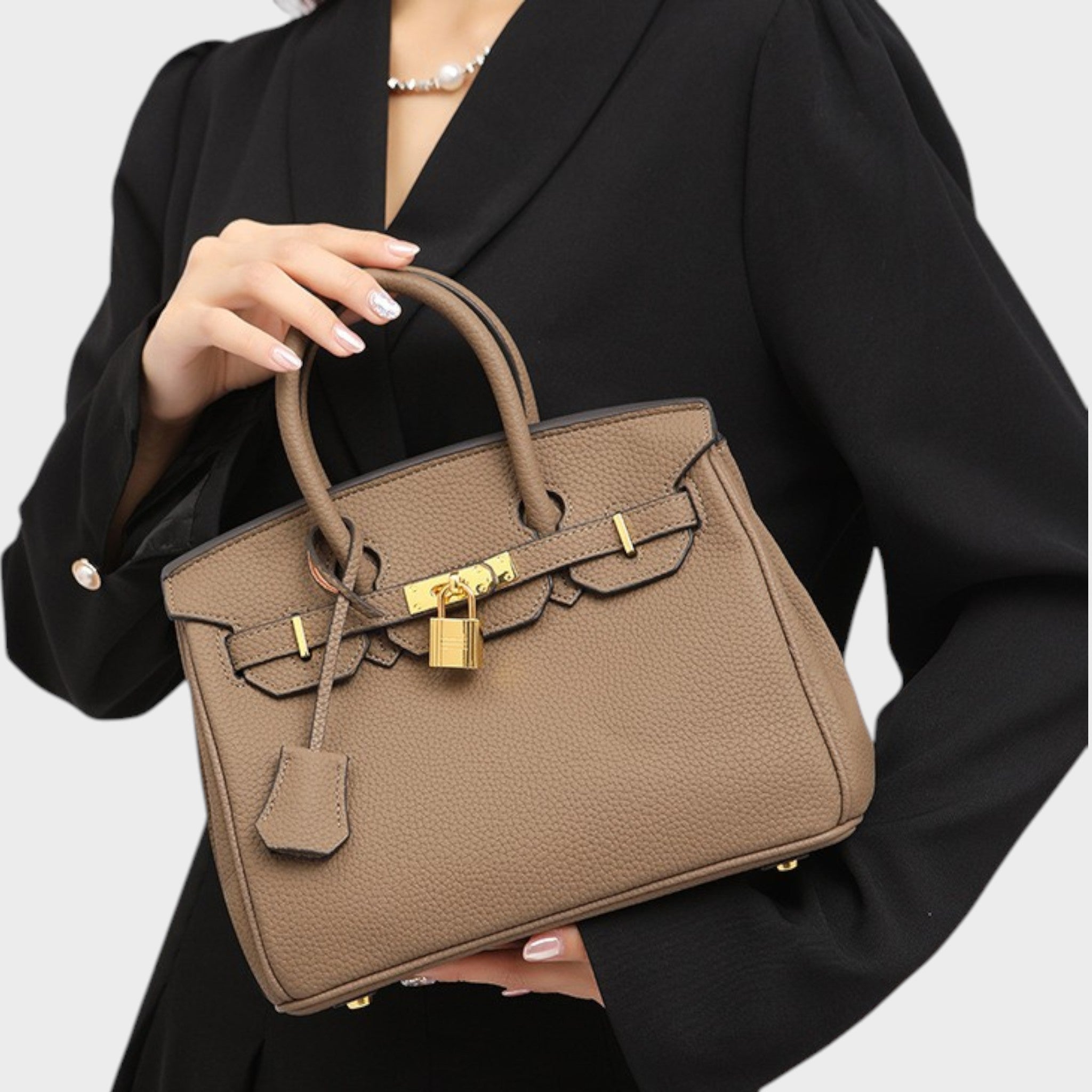 Amira Onyx